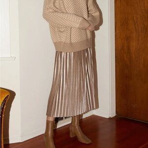 OAK + FORT Velvet Midi Skirt in Olive